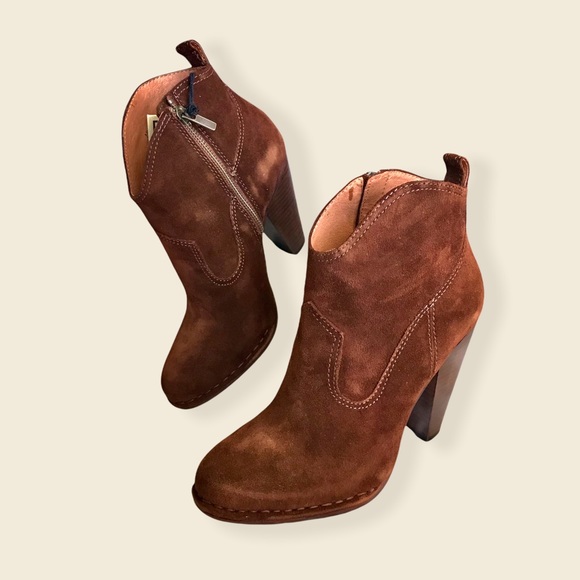 Frye Madeline Short Dark Brown Suede Zip Up Southwestern Heeled Pointy AnkleBoot - Picture 8 of 16